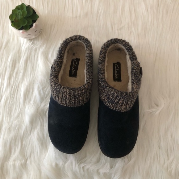 Clarks Shoes - Clarks Women's Sweater Clog Slipper Navy Blue and Tan Size 10M